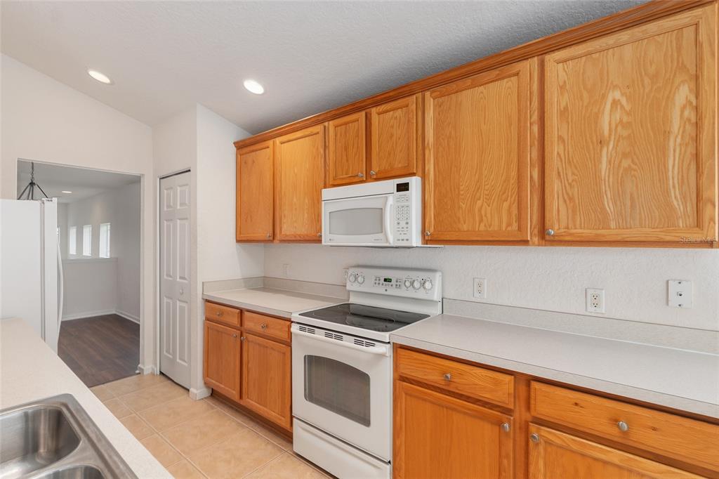 4570 Southwest 52nd Circle, Unit 102 Ocala, FL 34474 - Photo 26 of 51