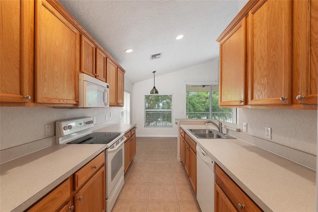 4570 Southwest 52nd Circle, Unit 102 Ocala, FL 34474 - Photo 27 of 51