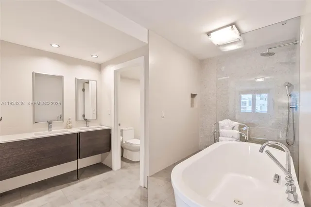 $20,000 | 2301 Collins Avenue, Unit 507, Miami Beach, FL 33139