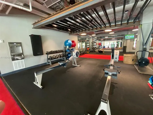 $20,000 | 2301 Collins Avenue, Unit 507, Miami Beach, FL 33139