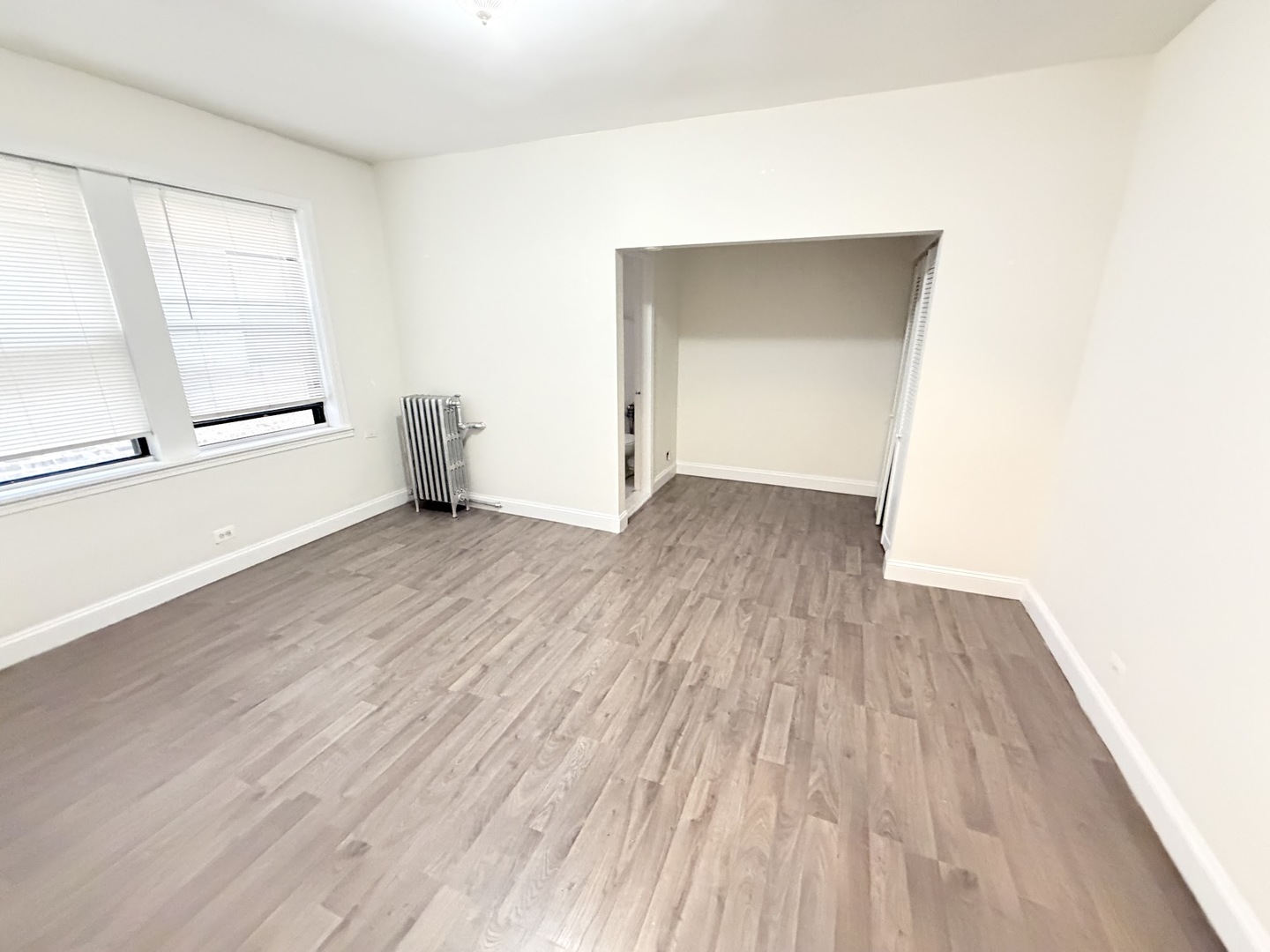 839 West Sheridan Road, Unit 422 Chicago, IL 60613 - Photo 6 of 10