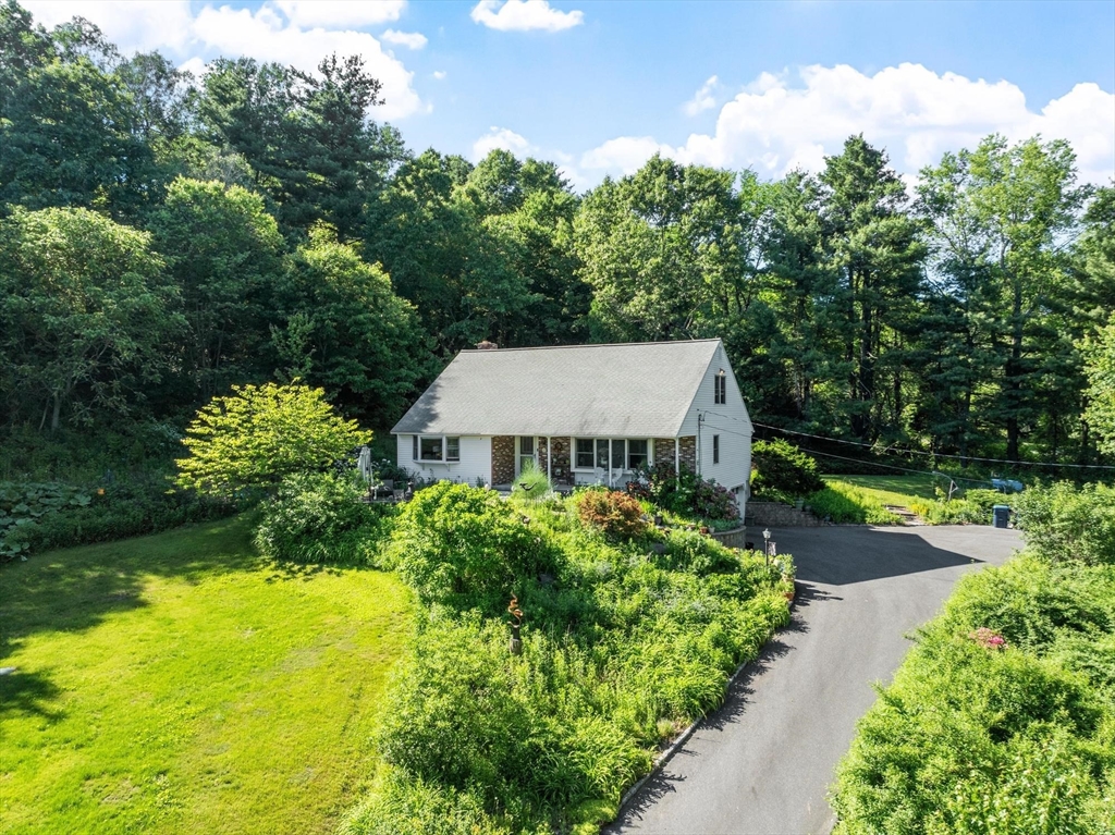 33 Taft Road Sterling, MA 01564 - Photo 2 of 42
