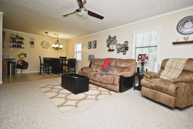 262 Foreman Road Jackson, SC 29831 - Photo 3 of 16 Living Room