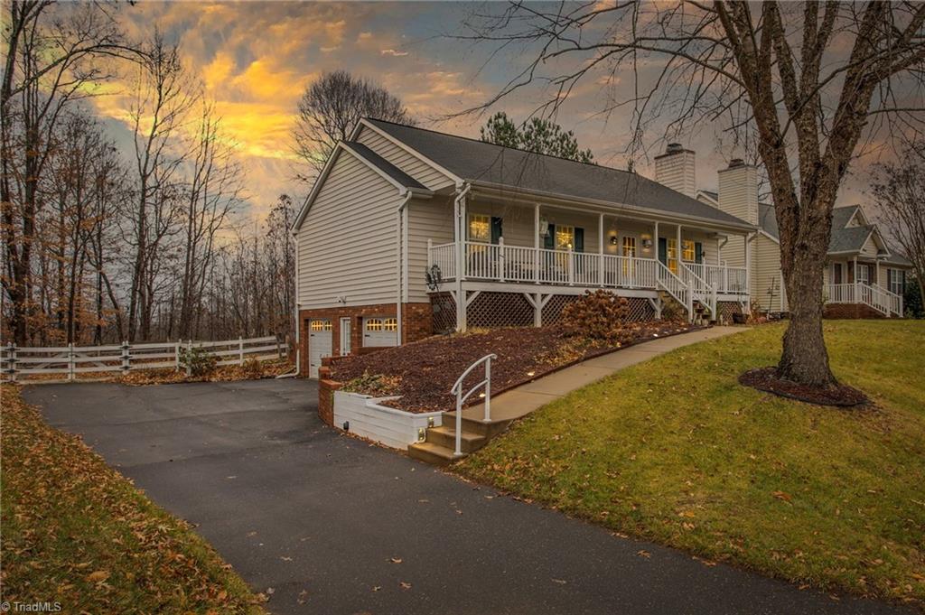 5140 Windsbury Ridge Road Clemmons, NC 27012 - Photo 1 of 24 Gallery Image 1