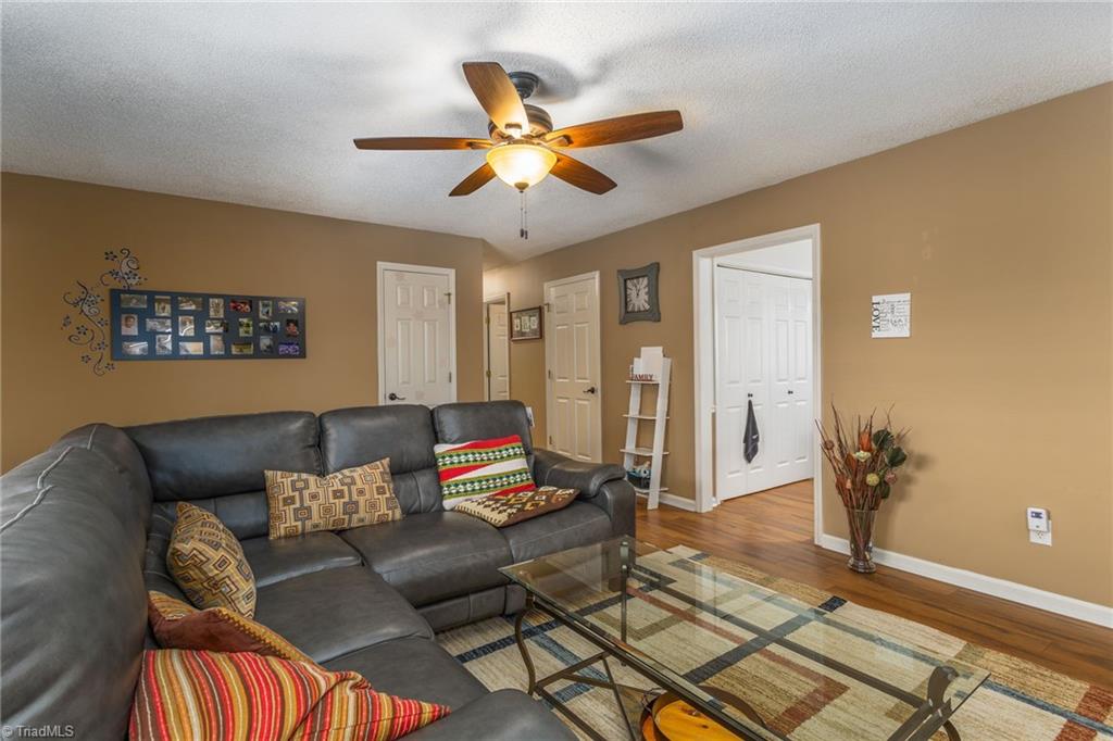 5140 Windsbury Ridge Road Clemmons, NC 27012 - Photo 5 of 24 Gallery Image 5