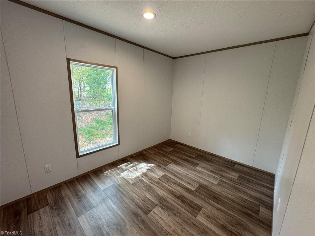 5787 Davis Road Walkertown, NC 27051 - Photo 20 of 30 Bedroom # 3