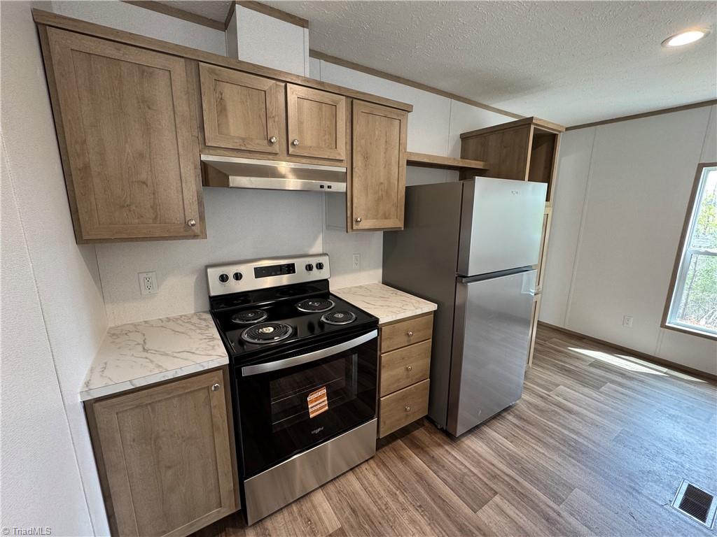 5787 Davis Road Walkertown, NC 27051 - Photo 8 of 30 New Stainless Steel Appliances