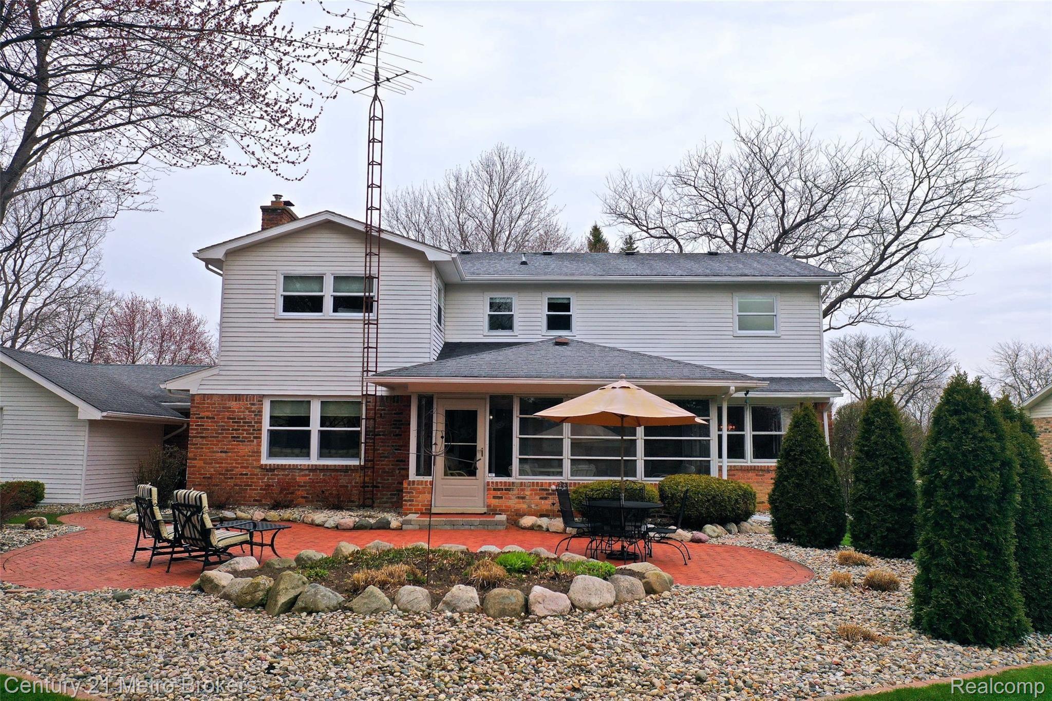 6160 Kings Scepter Road Grand Blanc, MI 48439 - Photo 7 of 55 6160-King-Scepter-Rd- Outside 14.jpg