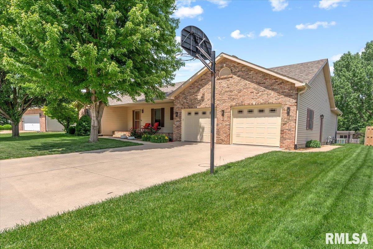 6808 Ninebark Drive Springfield, IL 62712 - Photo 5 of 45