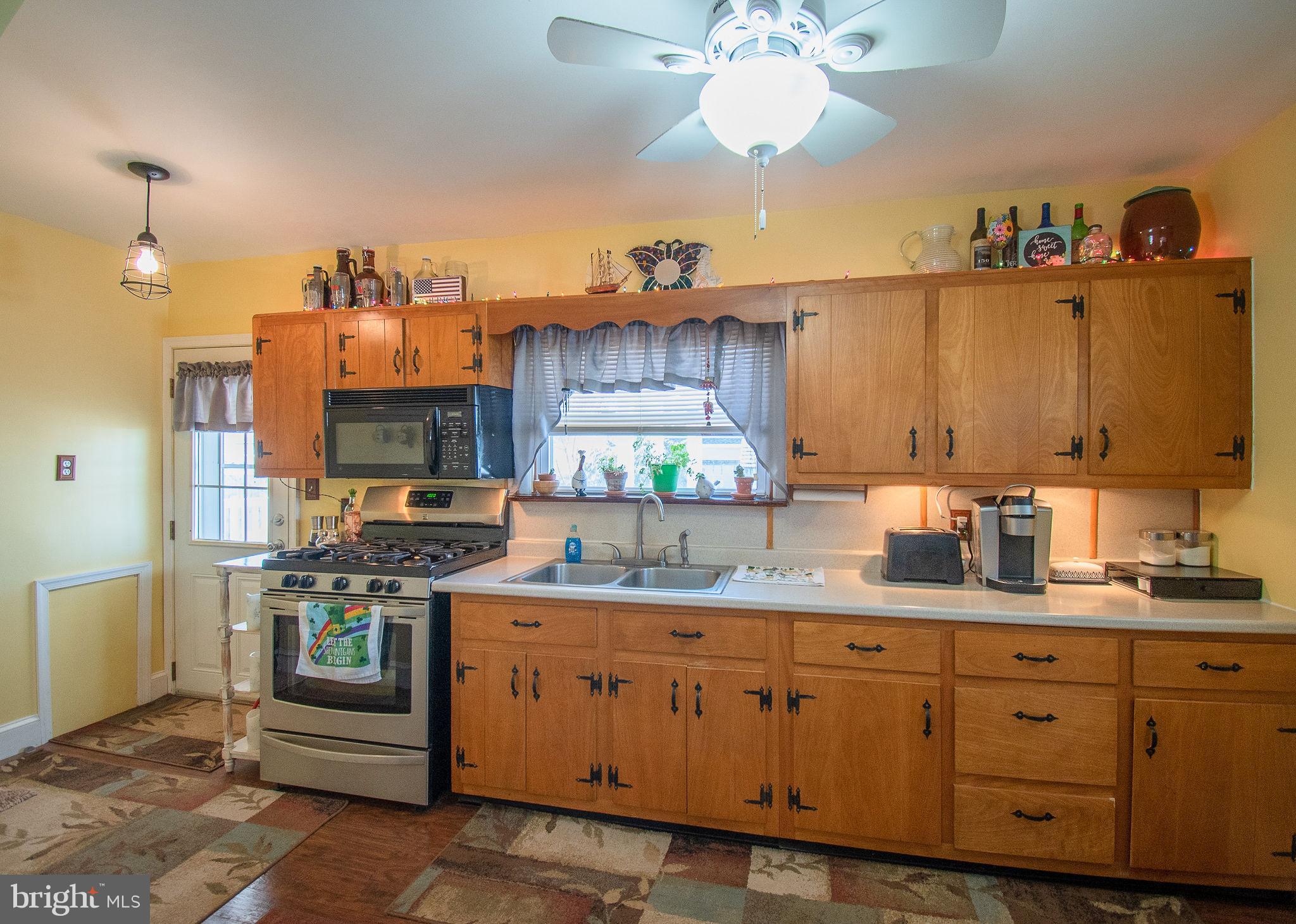 39 Belmar Road Hatboro, PA 19040 - Photo 3 of 17