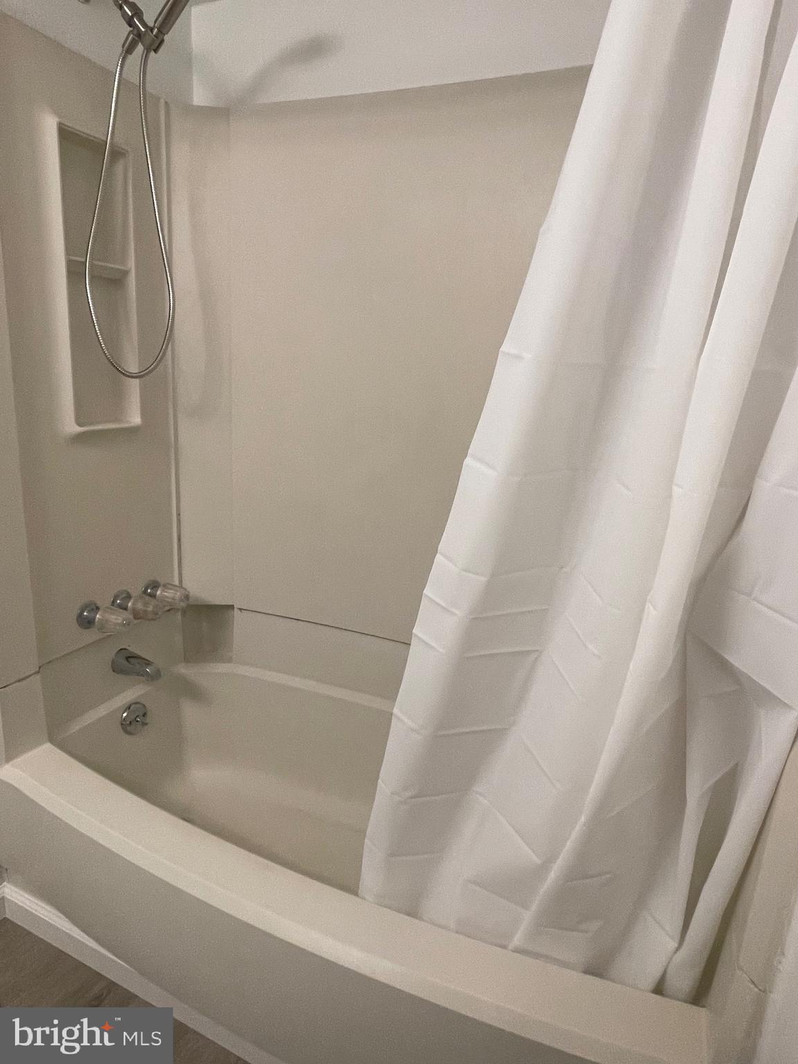 997 Heather Ridge Drive, Unit 3A Frederick, MD 21702 - Photo 14 of 17 Bathroom view 1
