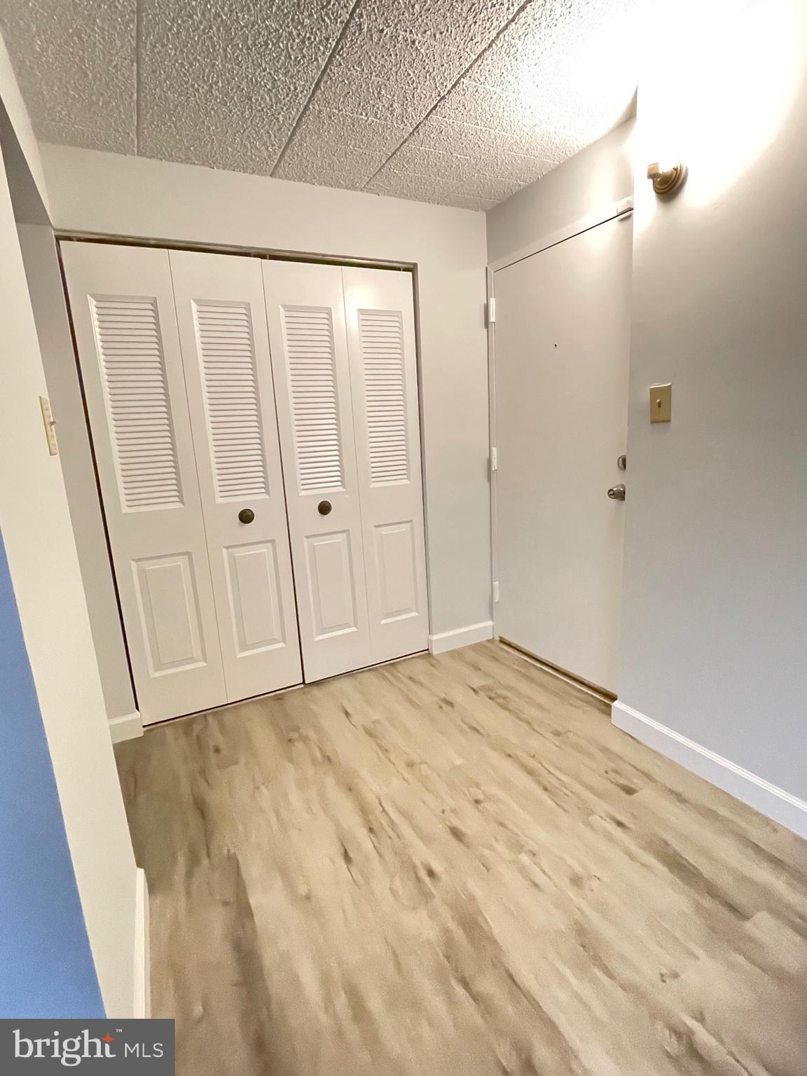 997 Heather Ridge Drive, Unit 3A Frederick, MD 21702 - Photo 3 of 17 Entry foyer with large closet