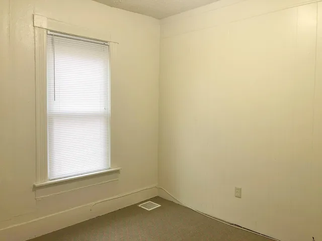 $899 | 922 12th Street Southeast, Unit A, Roanoke, VA 24013