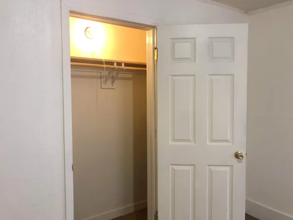 $899 | 922 12th Street Southeast, Unit A, Roanoke, VA 24013