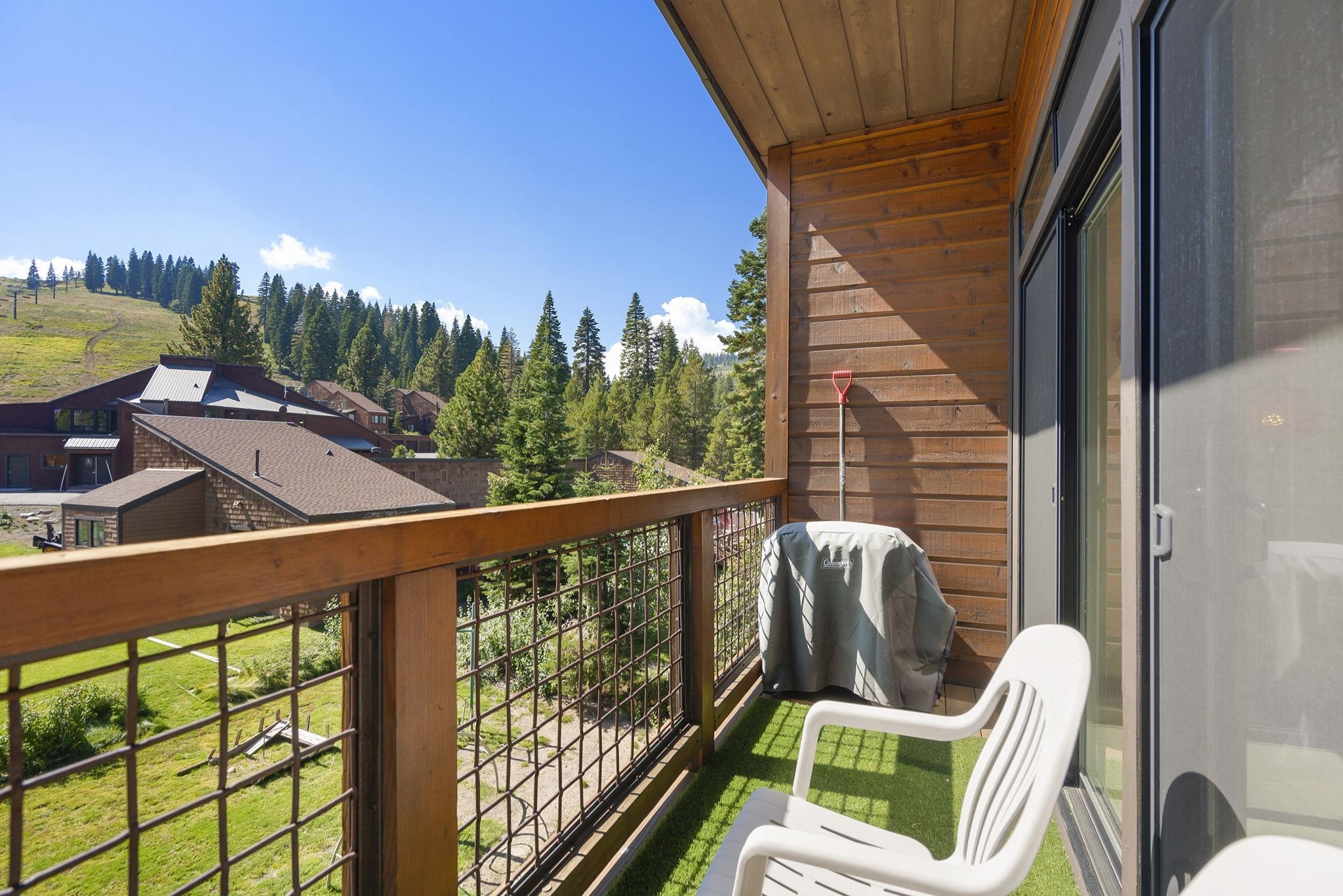 11591 Snowpeak Way, Unit 407 Truckee, CA 96161 - Photo 17 of 21 a view of balcony with furniture