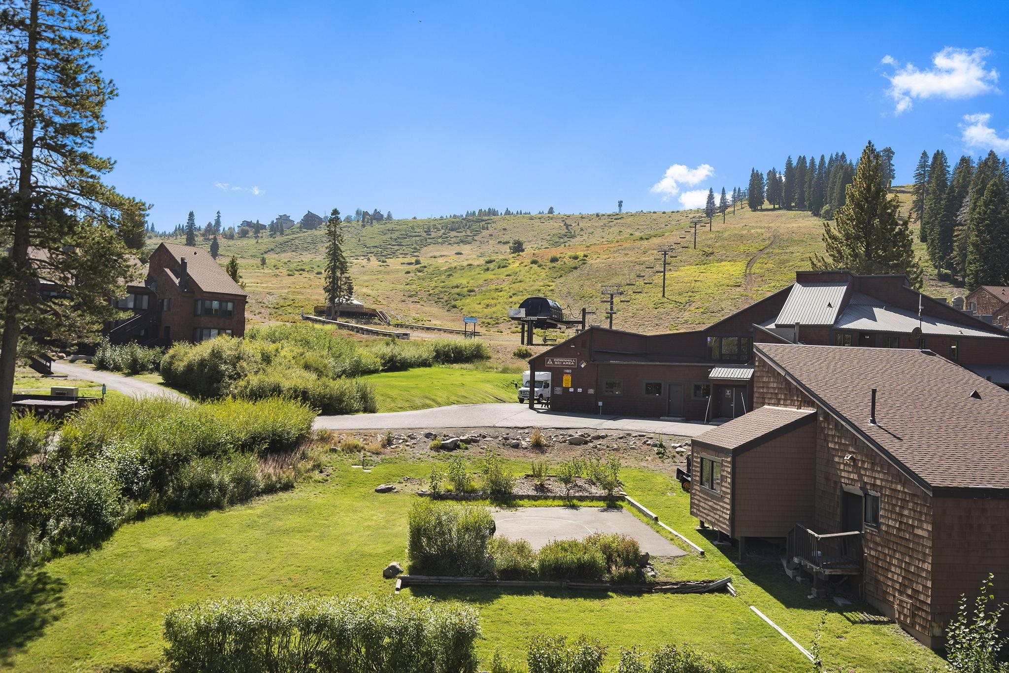 11591 Snowpeak Way, Unit 407 Truckee, CA 96161 - Photo 3 of 21