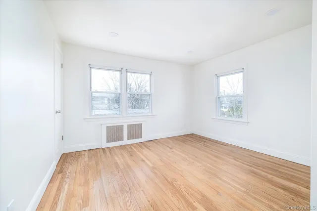 $3,600 | 9 Hanover Place, Unit 2, Rockville Centre, NY 11570