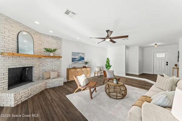 $1,125,000 | 300 Oak Street, Melbourne Beach, FL 32951