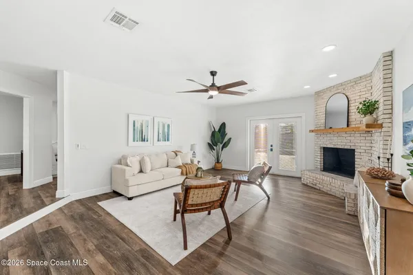$1,125,000 | 300 Oak Street, Melbourne Beach, FL 32951