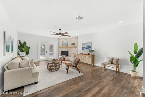 $1,125,000 | 300 Oak Street, Melbourne Beach, FL 32951