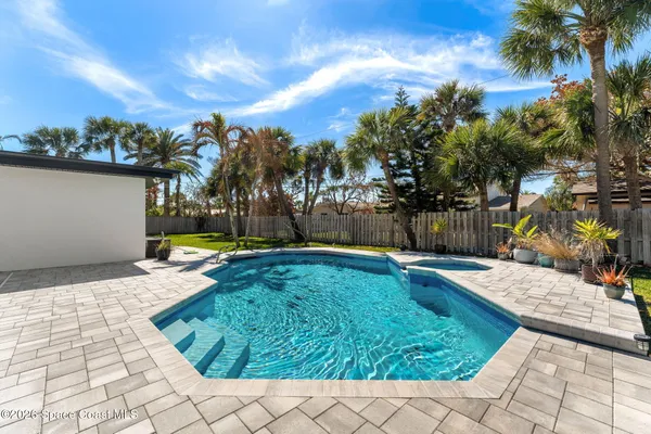 $1,125,000 | 300 Oak Street, Melbourne Beach, FL 32951