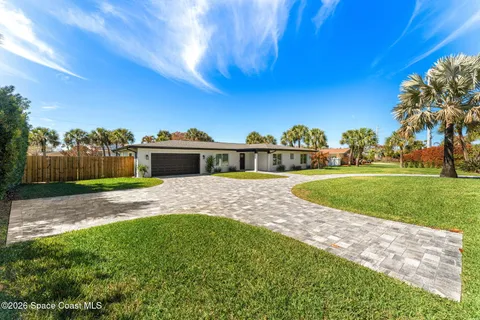 $1,125,000 | 300 Oak Street, Melbourne Beach, FL 32951