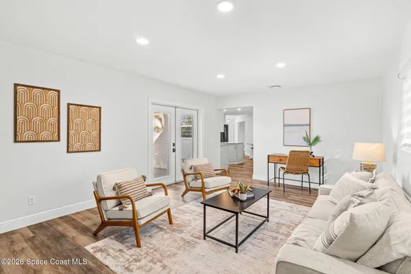 $1,125,000 | 300 Oak Street, Melbourne Beach, FL 32951