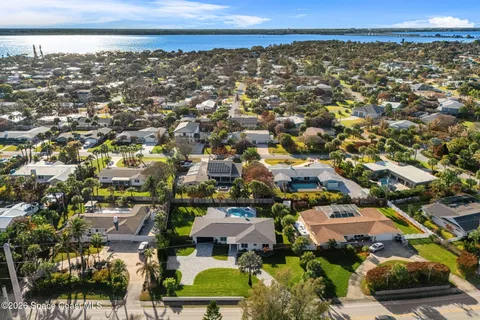 $1,125,000 | 300 Oak Street, Melbourne Beach, FL 32951