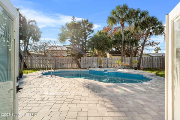 $1,125,000 | 300 Oak Street, Melbourne Beach, FL 32951