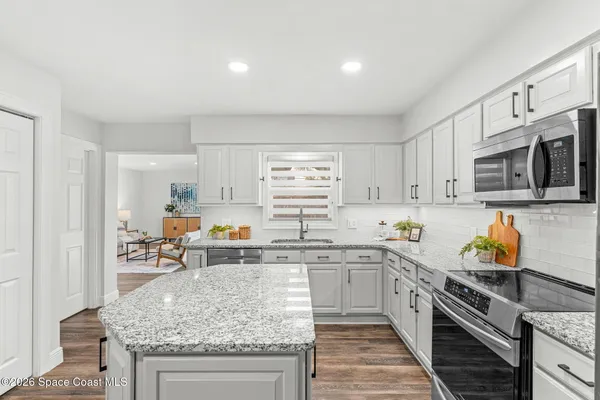 $1,125,000 | 300 Oak Street, Melbourne Beach, FL 32951