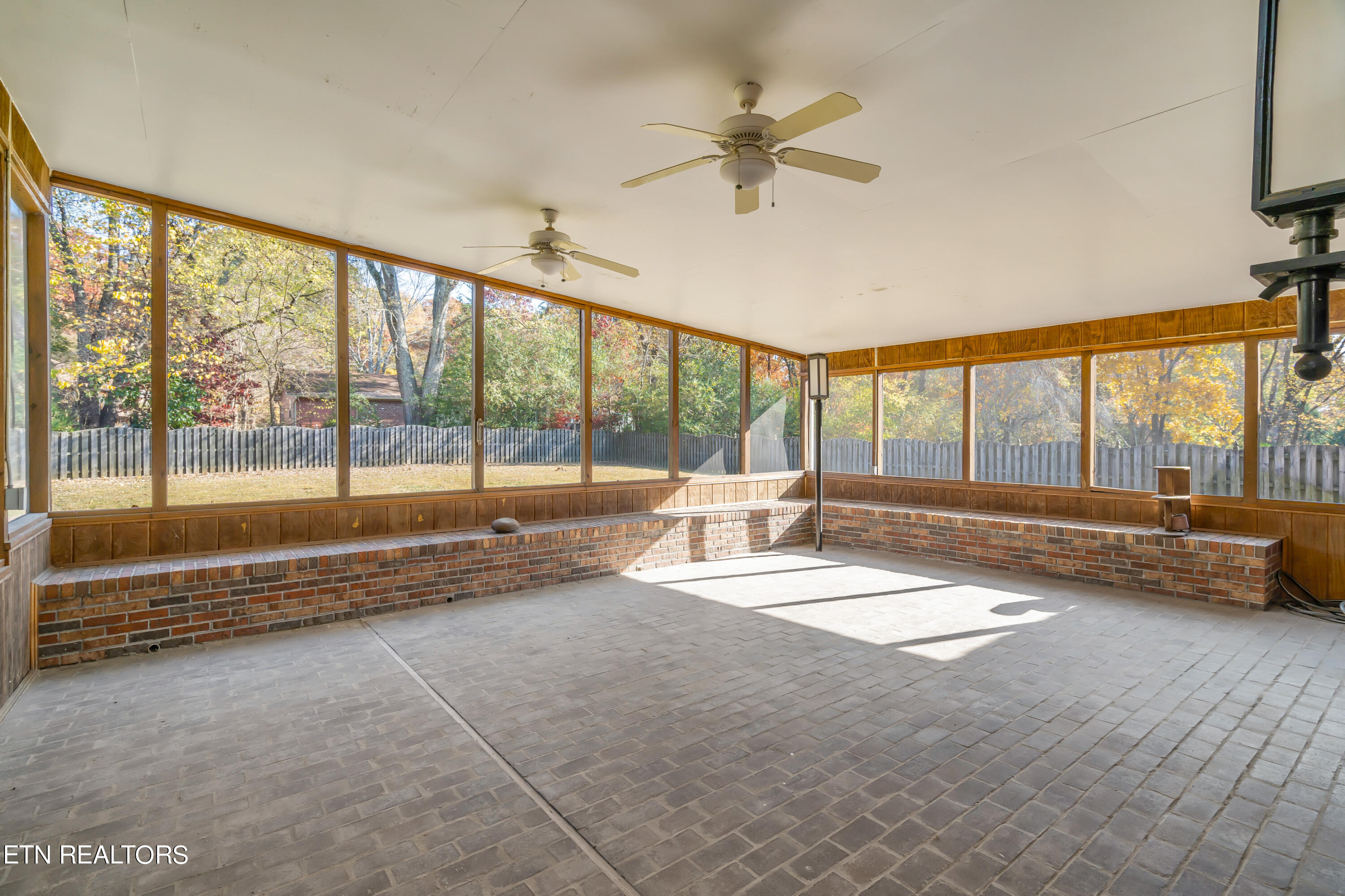 720 Kempton Road Knoxville, TN 37909 - Photo 14 of 43 720 Kempton Road-33