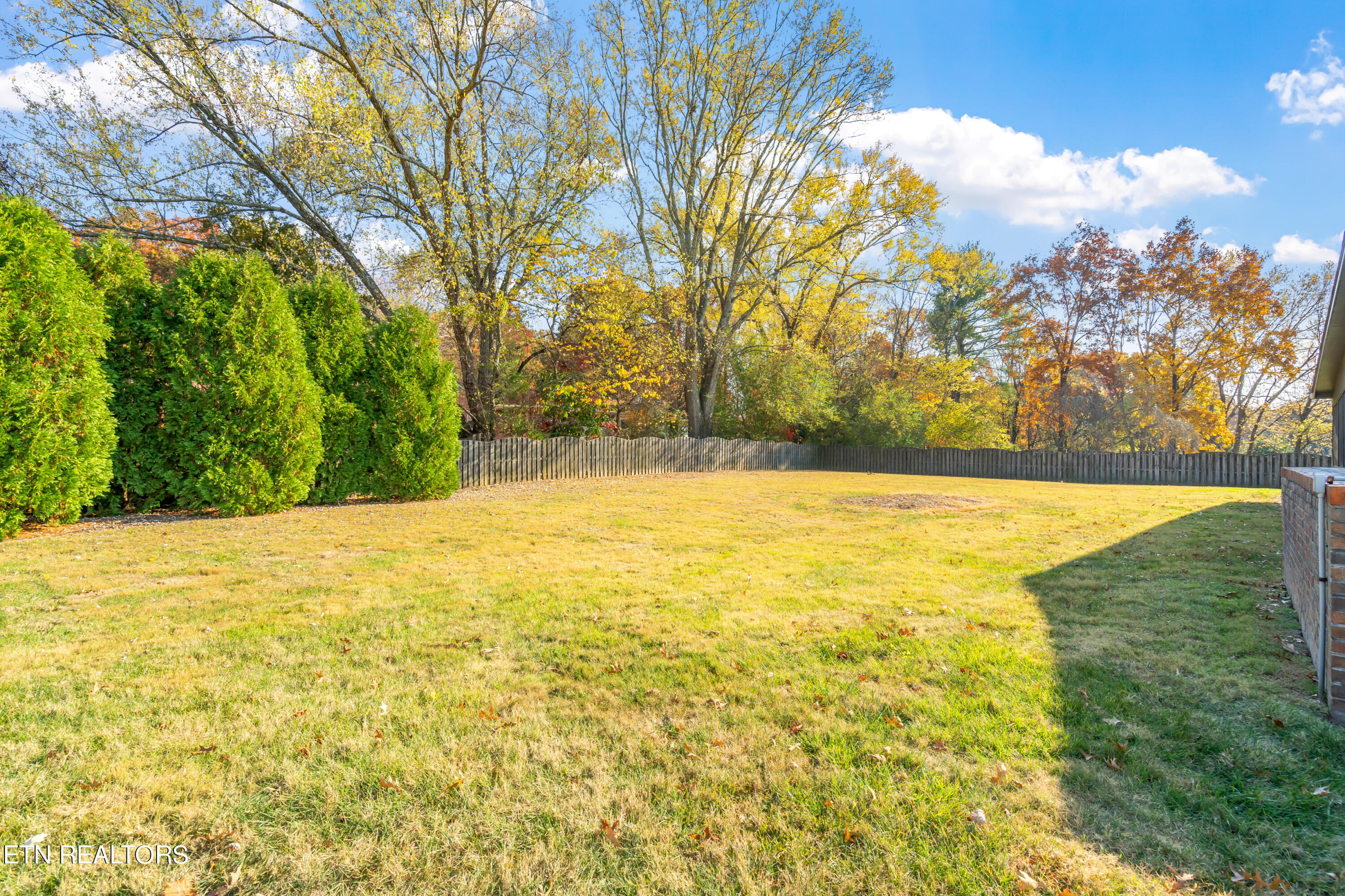 720 Kempton Road Knoxville, TN 37909 - Photo 34 of 43 720 Kempton Road-36