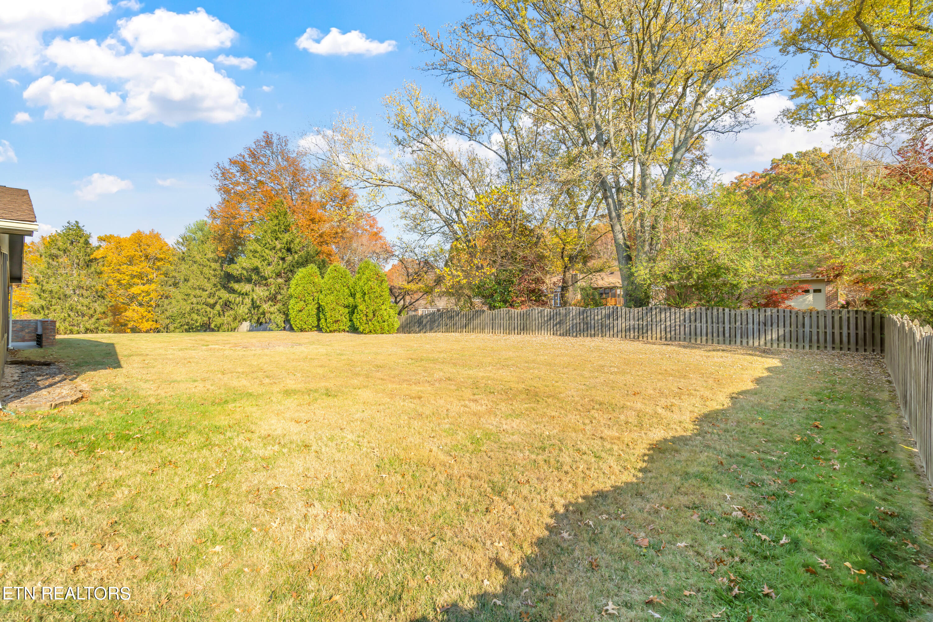 720 Kempton Road Knoxville, TN 37909 - Photo 37 of 43 720 Kempton Road-40