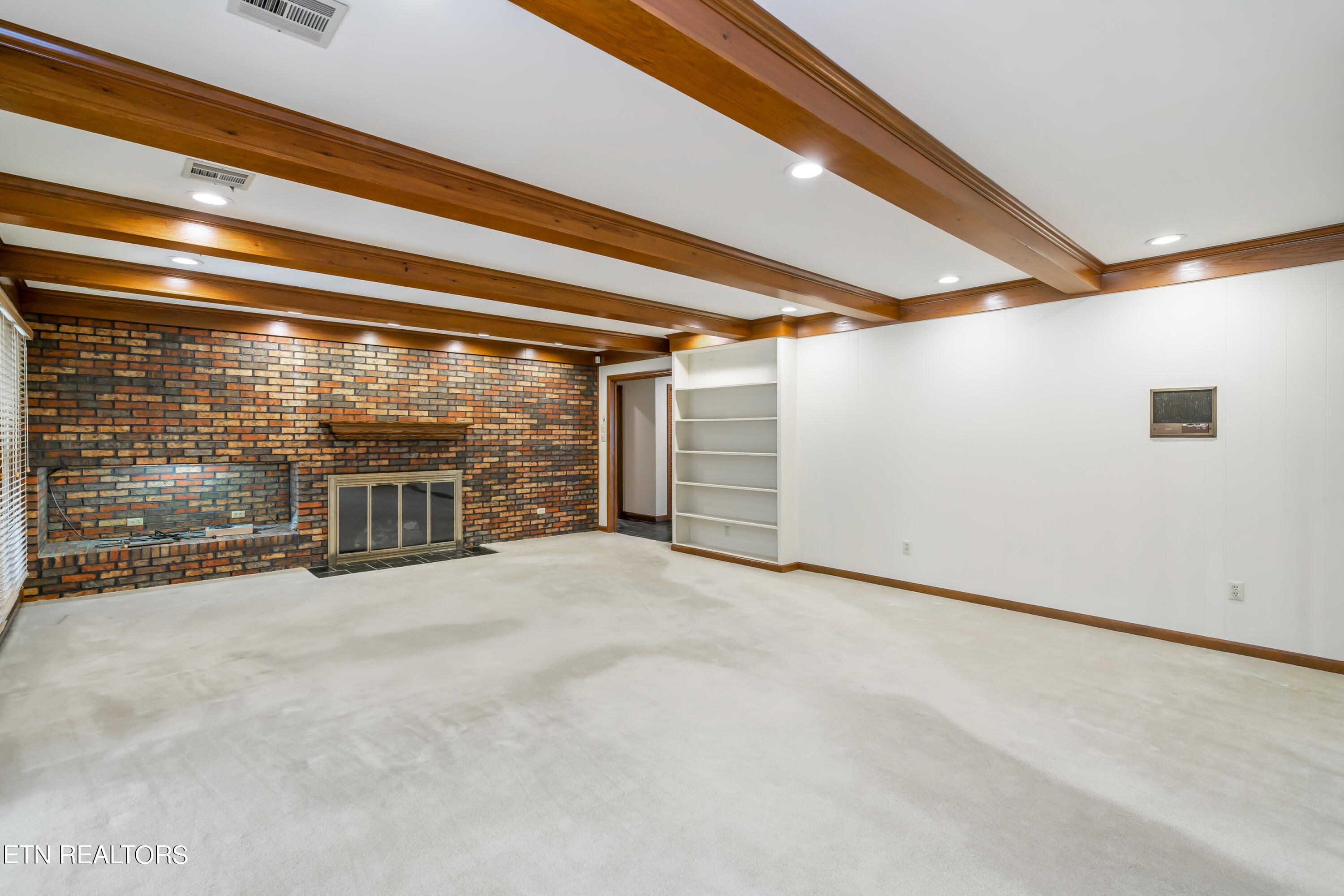 720 Kempton Road Knoxville, TN 37909 - Photo 4 of 43 720 Kempton Road-6