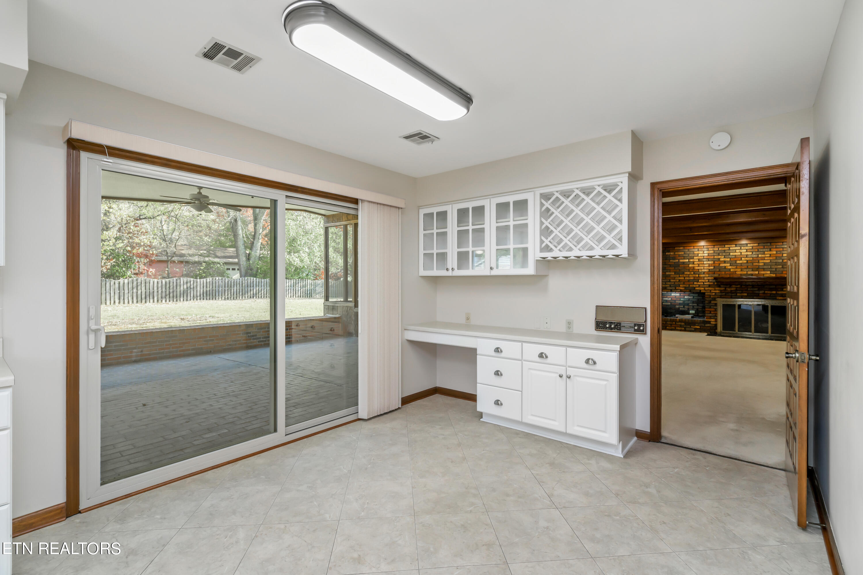 720 Kempton Road Knoxville, TN 37909 - Photo 10 of 43 720 Kempton Road-14