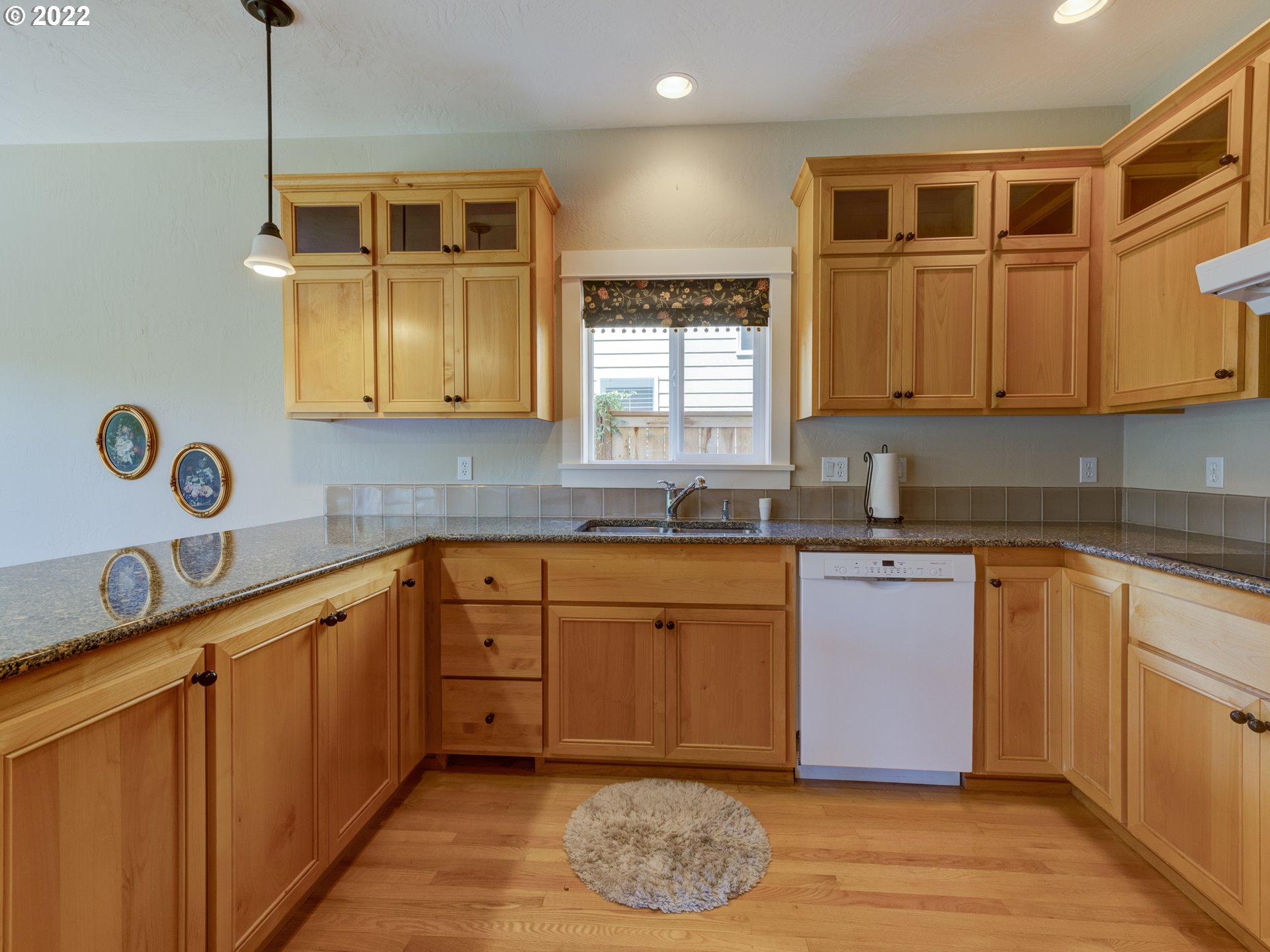 835 River Knoll Way Springfield, OR 97477 - Photo 9 of 25 Gallery Image 9