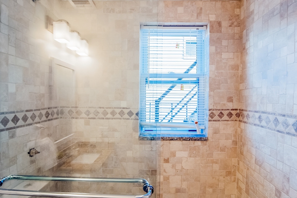 108 Maverick Street, Unit 1 Boston, MA 02128 - Photo 13 of 15