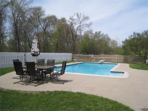 18 Alprilla Farm Road Hopkinton, MA 01748 - Photo 5 of 20 Gallery Image 5