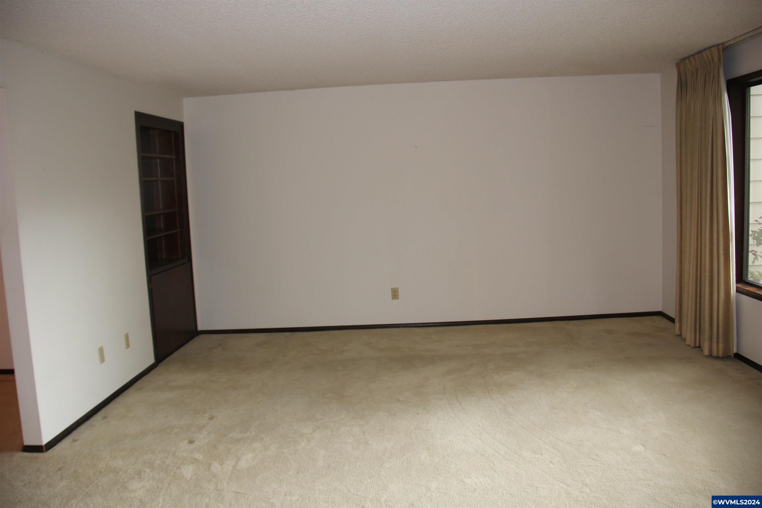 20589 Southwest Rosa Drive Beaverton, OR 97078 - Photo 3 of 39 Gallery Image 3