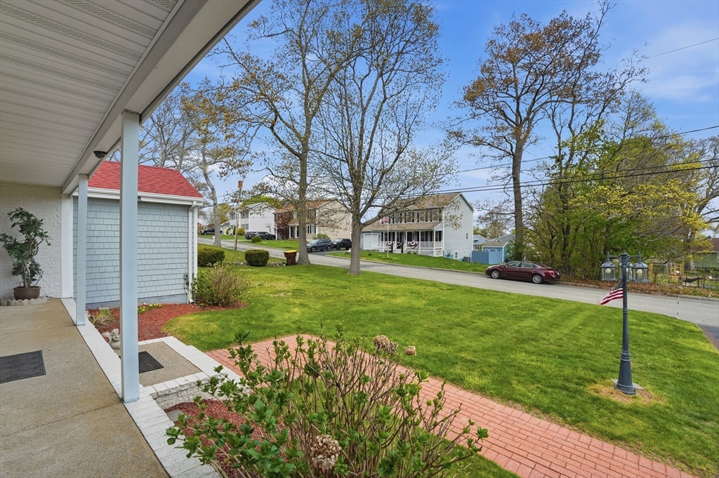 121 Wood Street Fall River, MA 02721 - Photo 37 of 41