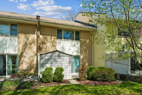 $225,000 | 3411 South Leisure World Boulevard, Unit 90E, Silver Spring, MD 20906