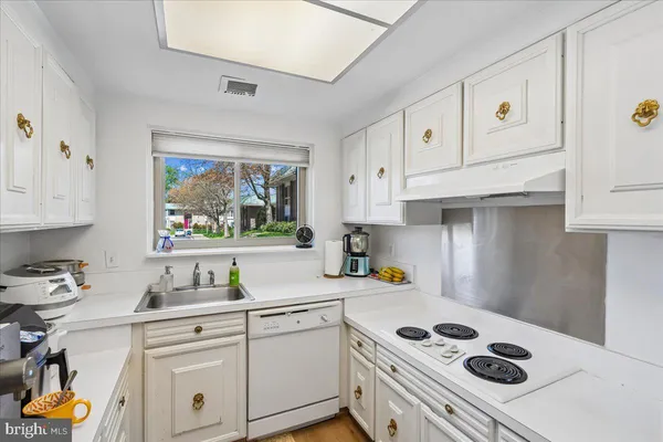 $225,000 | 3411 South Leisure World Boulevard, Unit 90E, Silver Spring, MD 20906