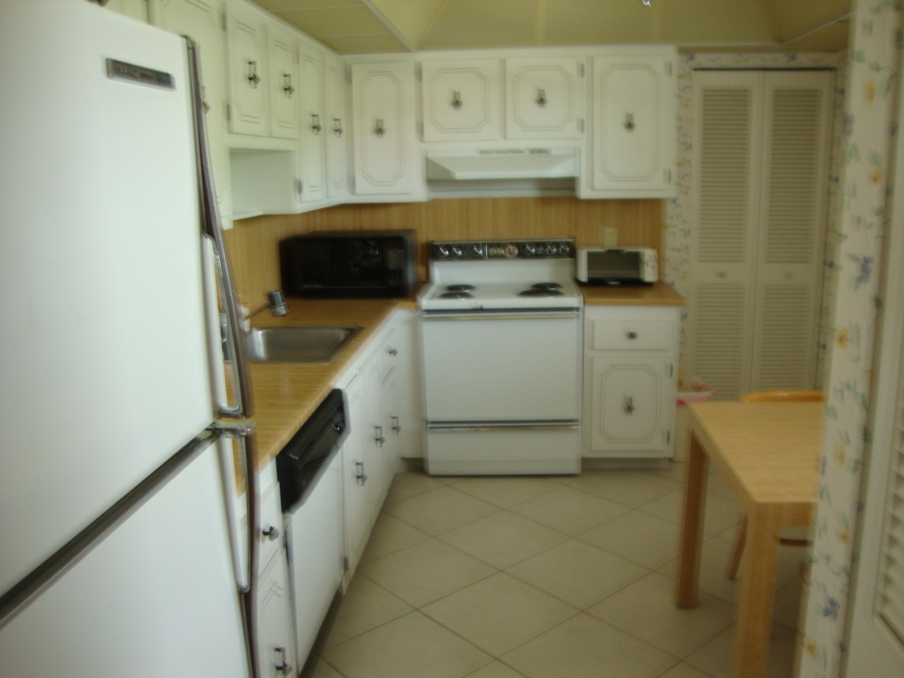 6300 Northwest 2nd Avenue, Unit 304 Boca Raton, FL 33487 - Photo 3 of 13 DSC01169