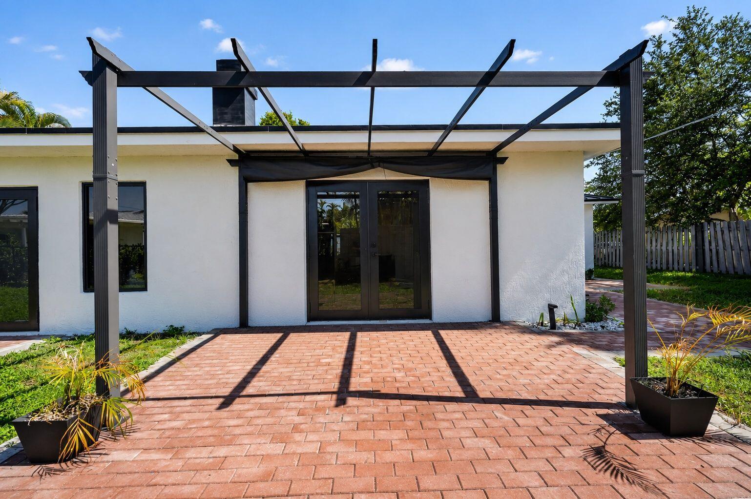 454 Dover Road Jupiter, FL 33469 - Photo 57 of 59 57-web-or-mls-wide_outdoor_residential_p