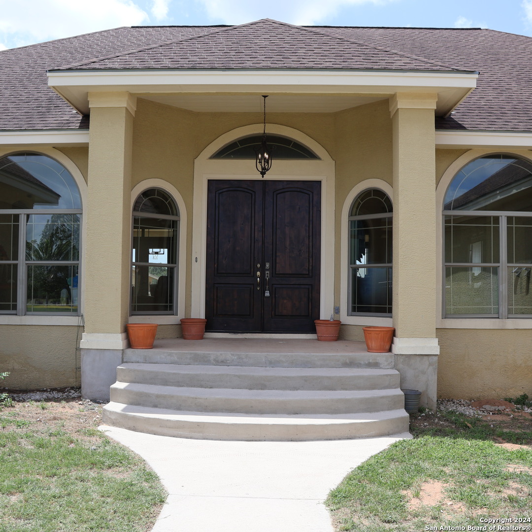 338 Tower Road San Antonio, TX 78223 - Photo 2 of 26