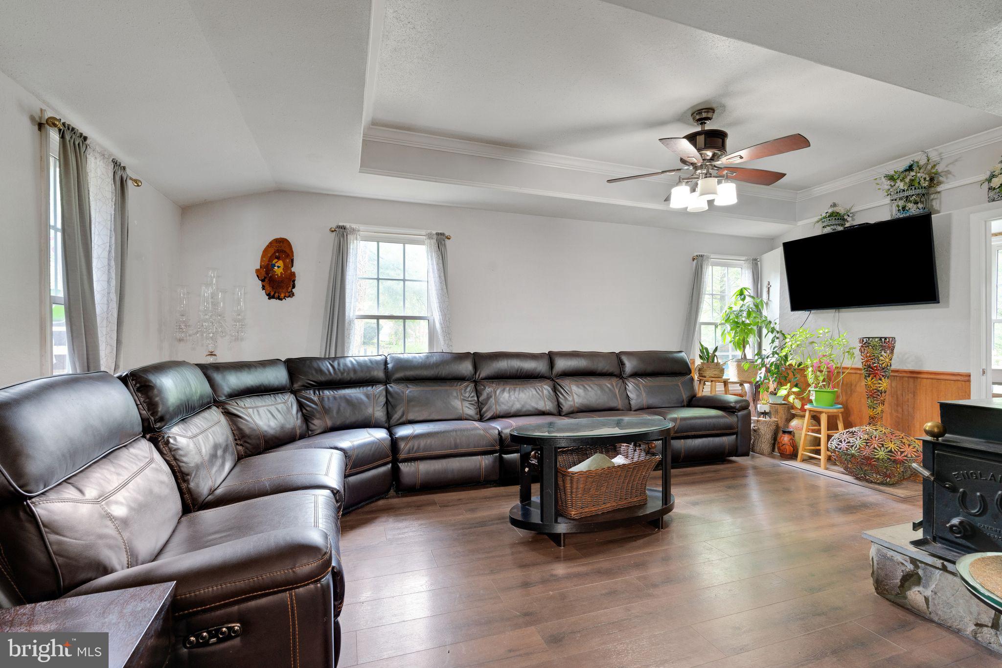 41295 Red Hill Road Leesburg, VA 20175 - Photo 6 of 43 Gallery Image 6