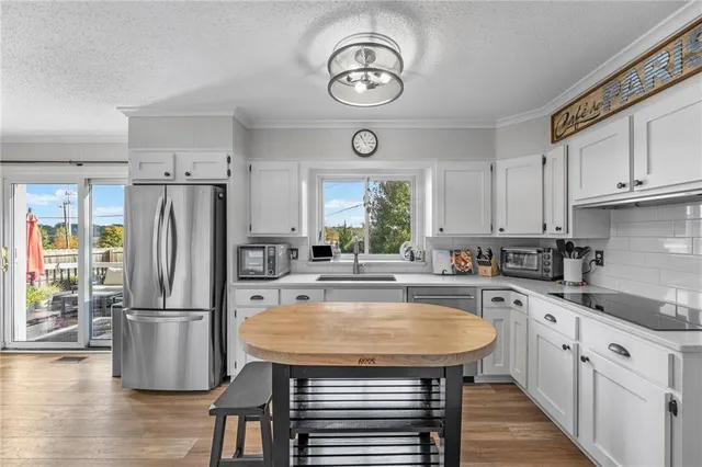 $550,000 | 2309 West 51st Terrace, Westwood, KS 66205