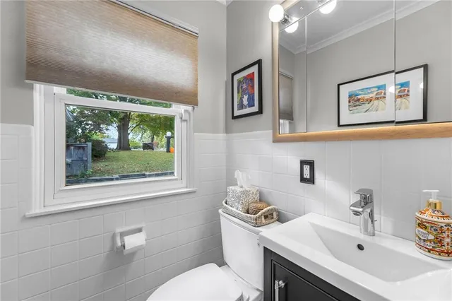 $550,000 | 2309 West 51st Terrace, Westwood, KS 66205