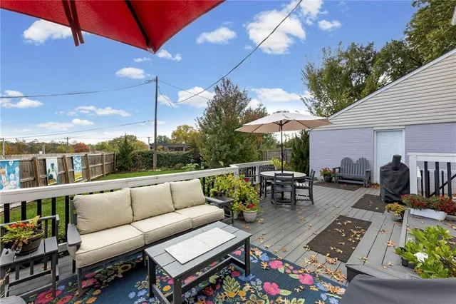 $550,000 | 2309 West 51st Terrace, Westwood, KS 66205