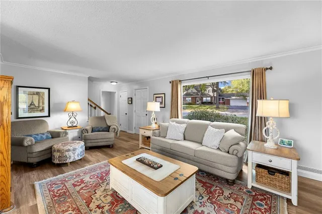 $550,000 | 2309 West 51st Terrace, Westwood, KS 66205